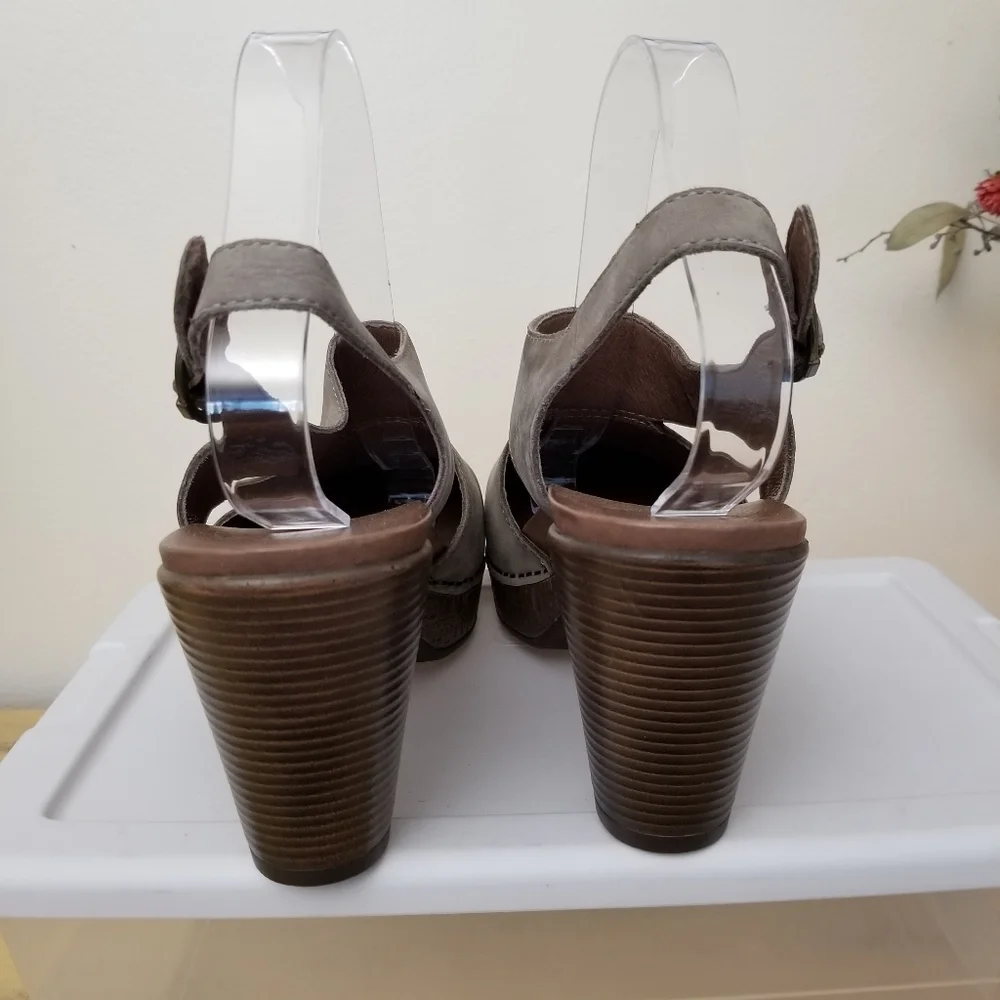 Dansko Riley Slingback Heel Clogs - Picture 7 of 10